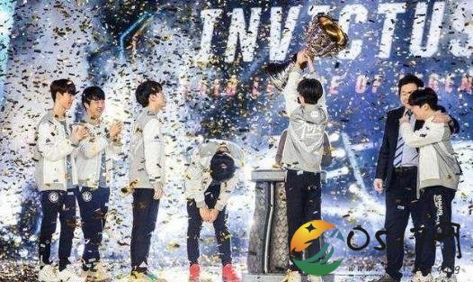 iG即将登鲁豫有约 只因iG拿下LPL第一个世界冠军