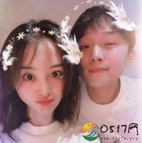 郑爽妈妈否认领证 难道晒出的结婚证是假的吗