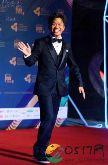 王宝强亮相电影节 心情被受到家庭琐事烦恼