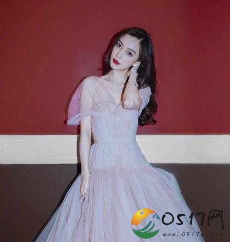 angelababy红毯造型超级仙 韩国人为何会喜欢angelababy