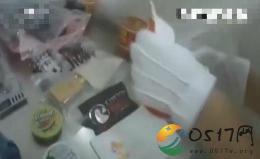 中国留学生吸毒致瘫 难道不知吸毒有害健康吗