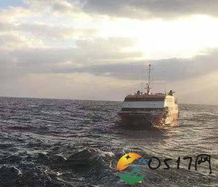 浙江渔民在东海发现无人游轮 无人游轮从而来