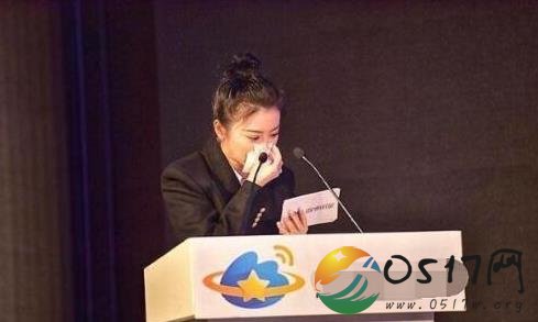 景甜回应擤鼻涕 原来感冒了没忍住