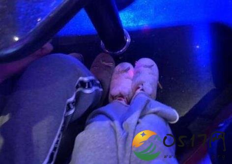 小鬼王琳凯疑似公布恋情 但随后却删除微博