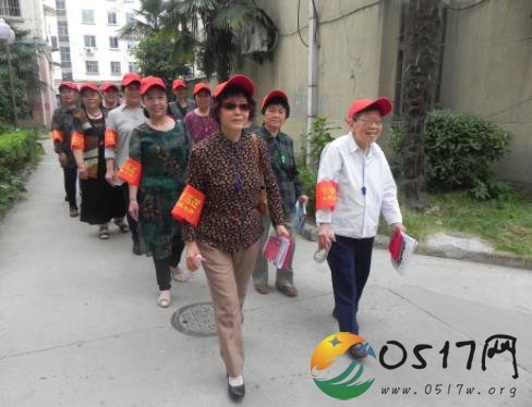 小区有支恩来精神义务巡逻队 传承周恩来精神