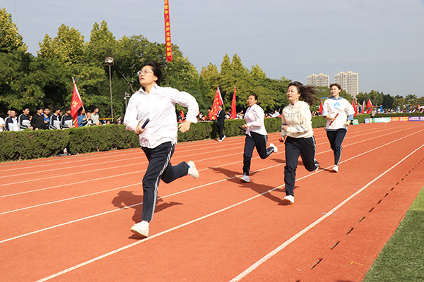 淮安中学秋季田径运动会盛大开启 20万网友线上围观开幕式